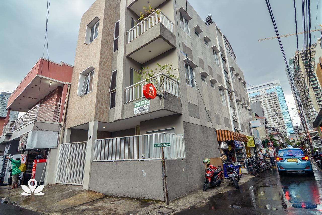 Zen Rooms Karet Pedurenan Jakarta Exterior foto