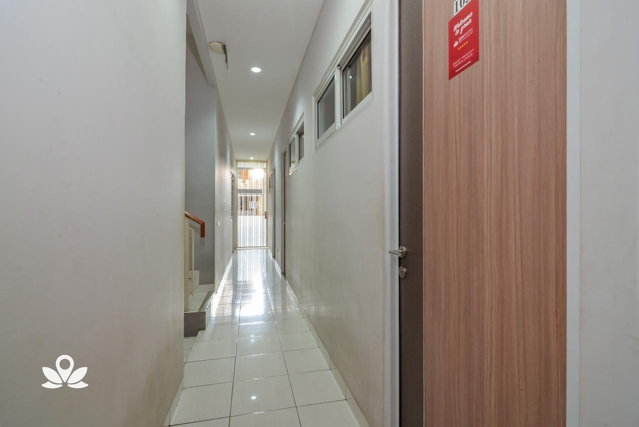 Zen Rooms Karet Pedurenan Jakarta Exterior foto