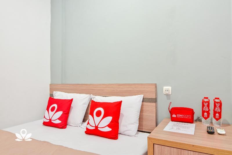 Zen Rooms Karet Pedurenan Jakarta Exterior foto