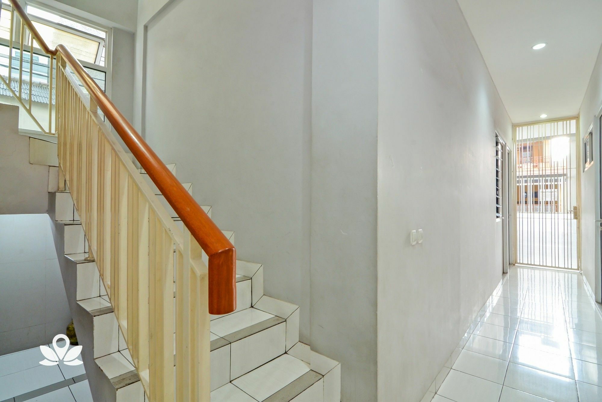 Zen Rooms Karet Pedurenan Jakarta Exterior foto