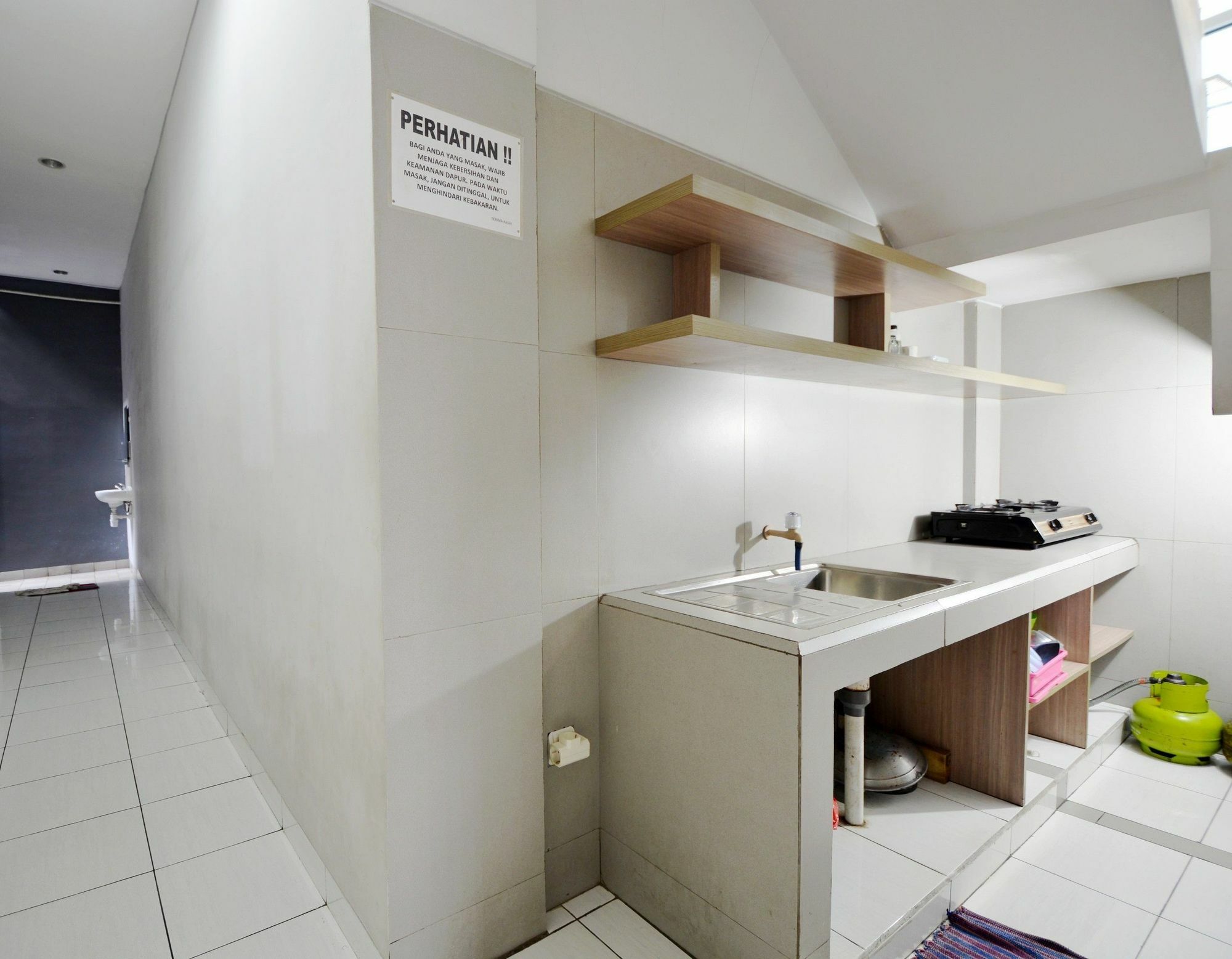 Zen Rooms Karet Pedurenan Jakarta Exterior foto